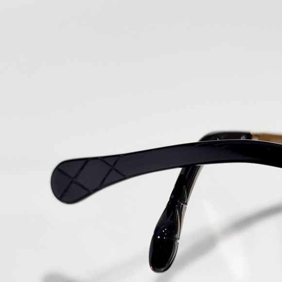 CHANEL Gold and Black Rectangular Sunglasses - Picture 4 of 7